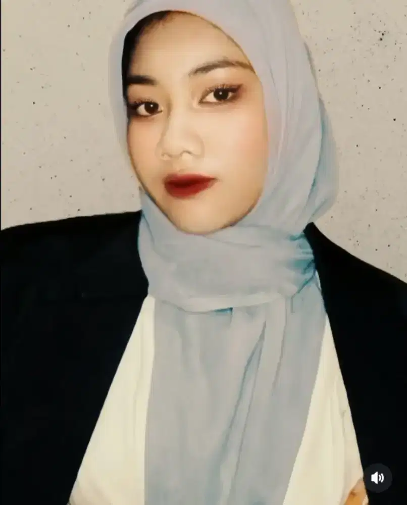 Saya siap bekerja, pengalaman kerja 1 tahun di host live dan hr admin