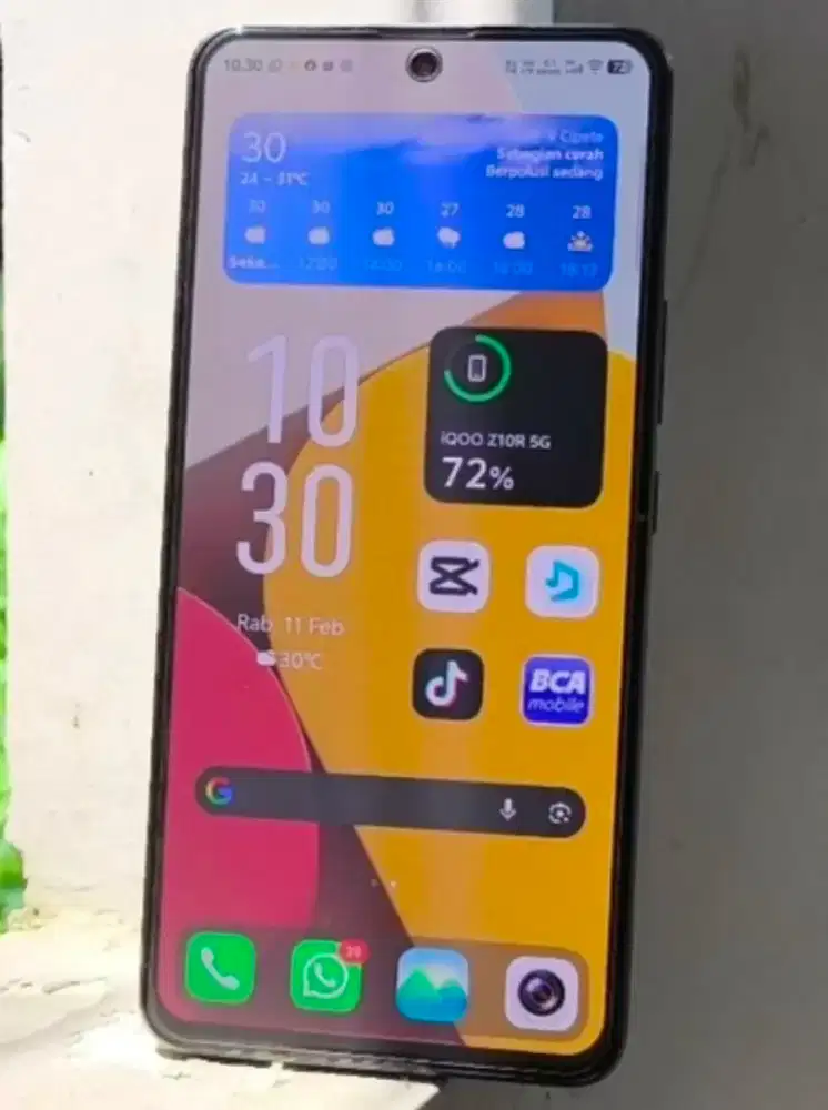 Iqoo z10r 8/256 like new