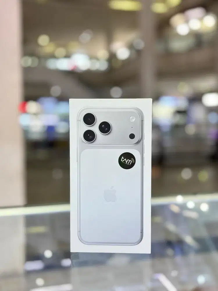 IPHONE 17 PRO 256GB NEW IBOX SILVER ready stock