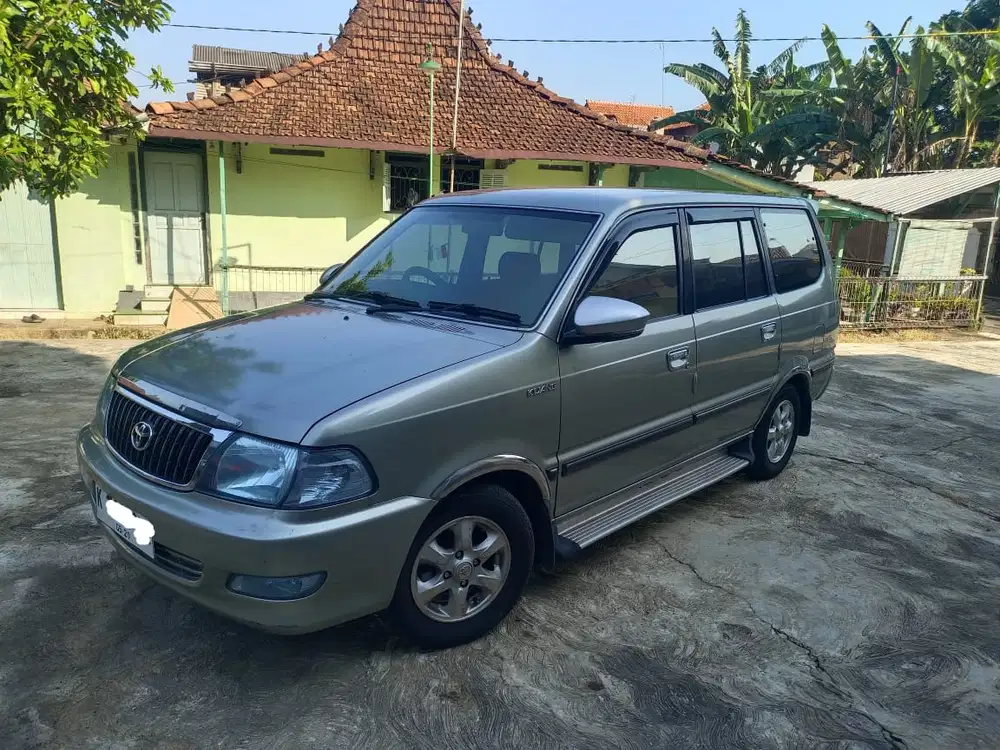 Toyota Kijang 2004 Bensin