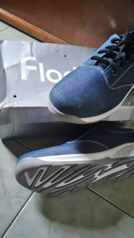 Bissmillaah..Jual sepatu FLADEO