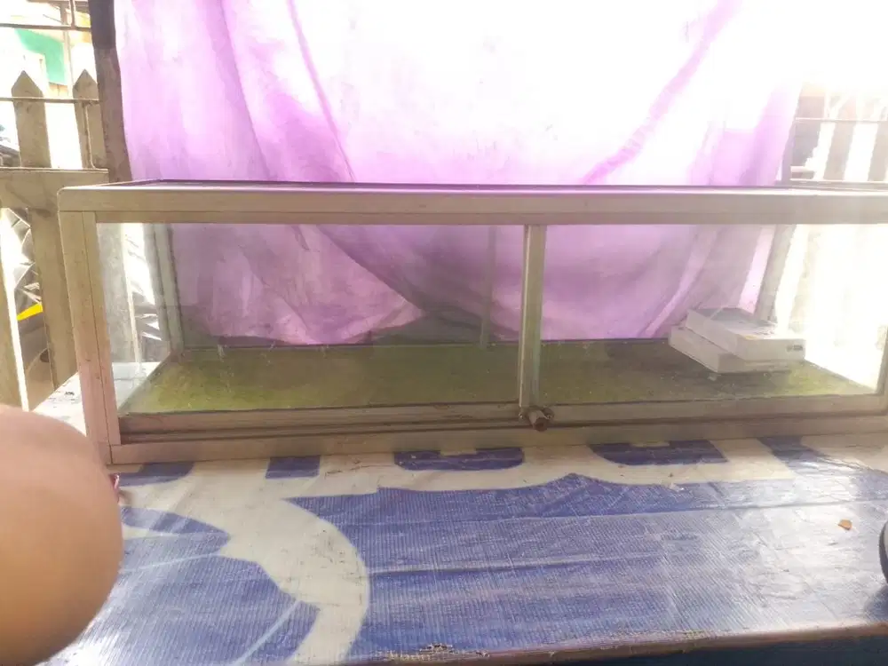 Etalase pulsa 1 meter