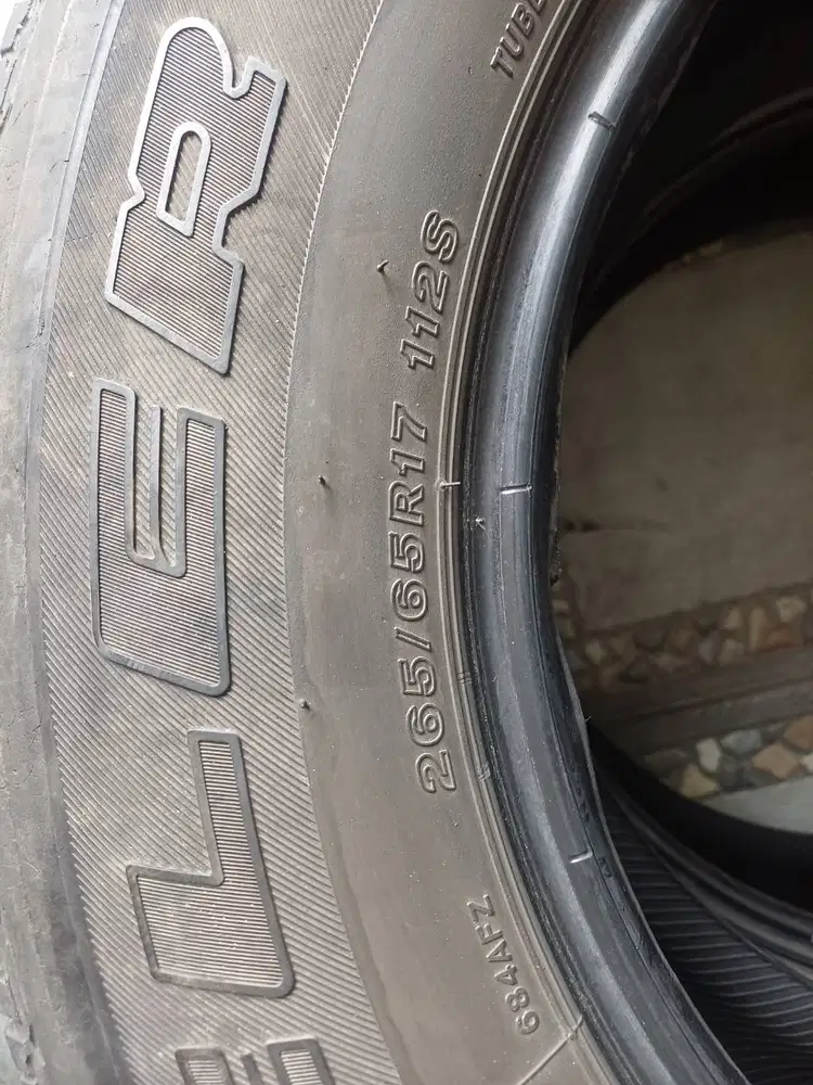 Ban BS seken 265/65R17