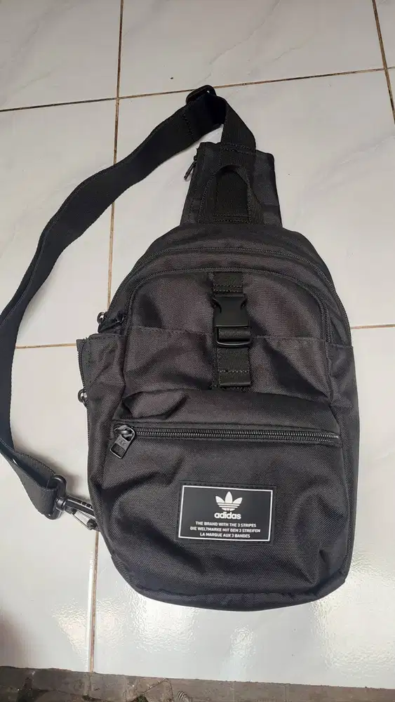 Tas Selempang Adidas Ori