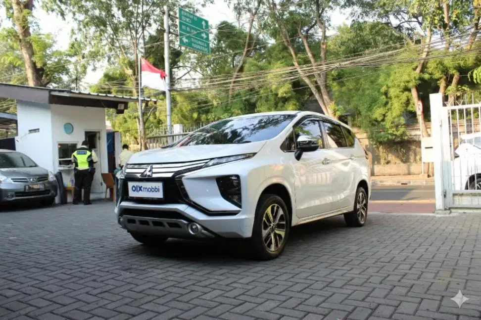 TERMURAH Mitsubishi Xpander 1.5 Ultimate Bensin-AT Putih 2017