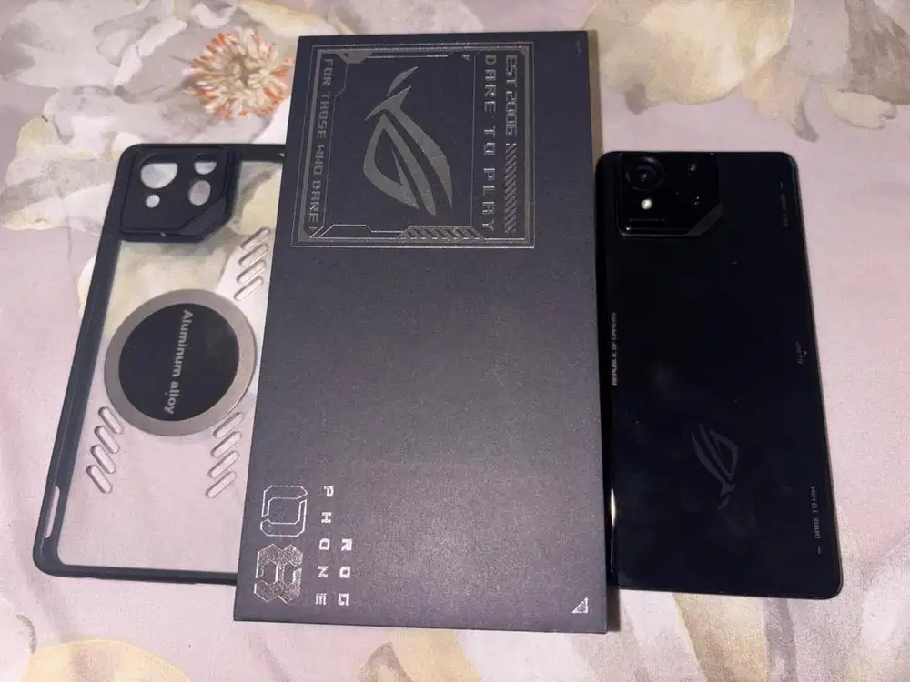 Asus rog phone 8 spt baru garansi hbs 1-2026