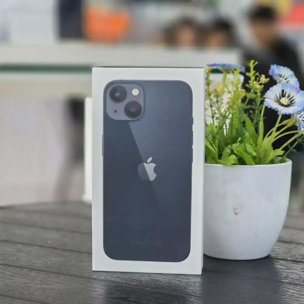 iPhone 13 128 garansi resmi ibox