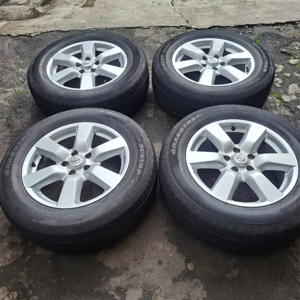Velg dan ban r17 xtrail nissan xtrail
