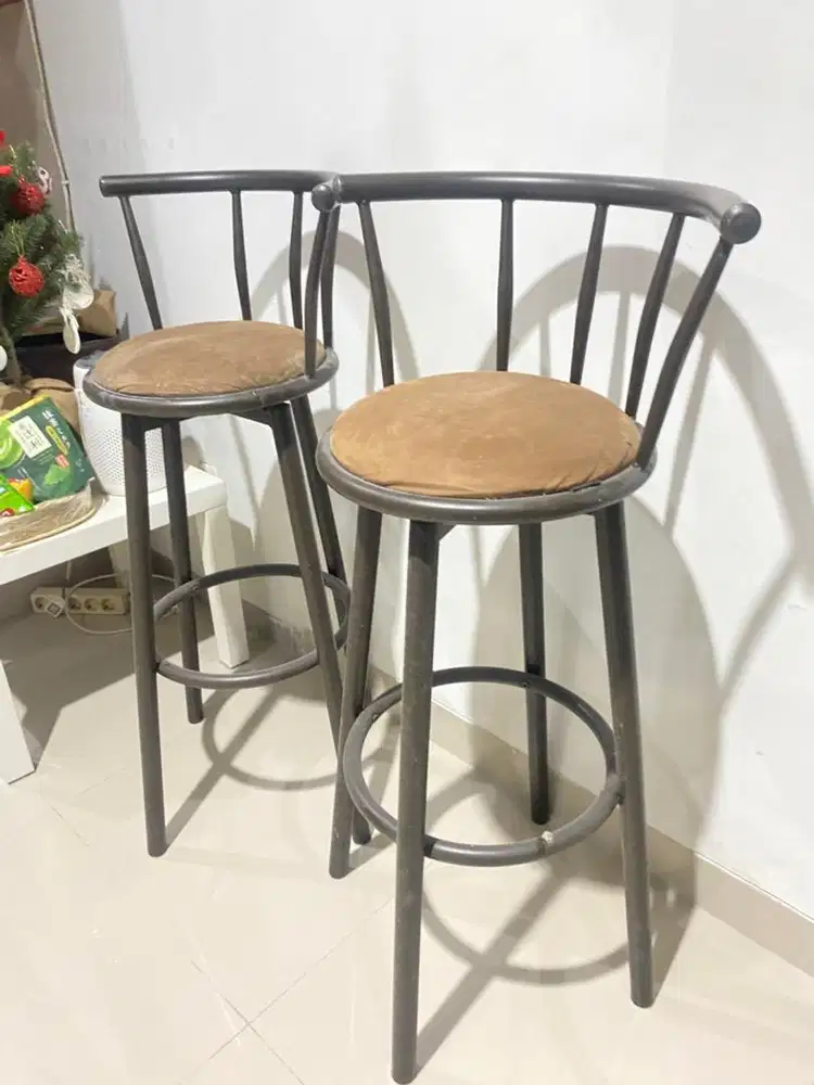informa standing chair (chair bar) bekas 500k 2 kursi (nego)