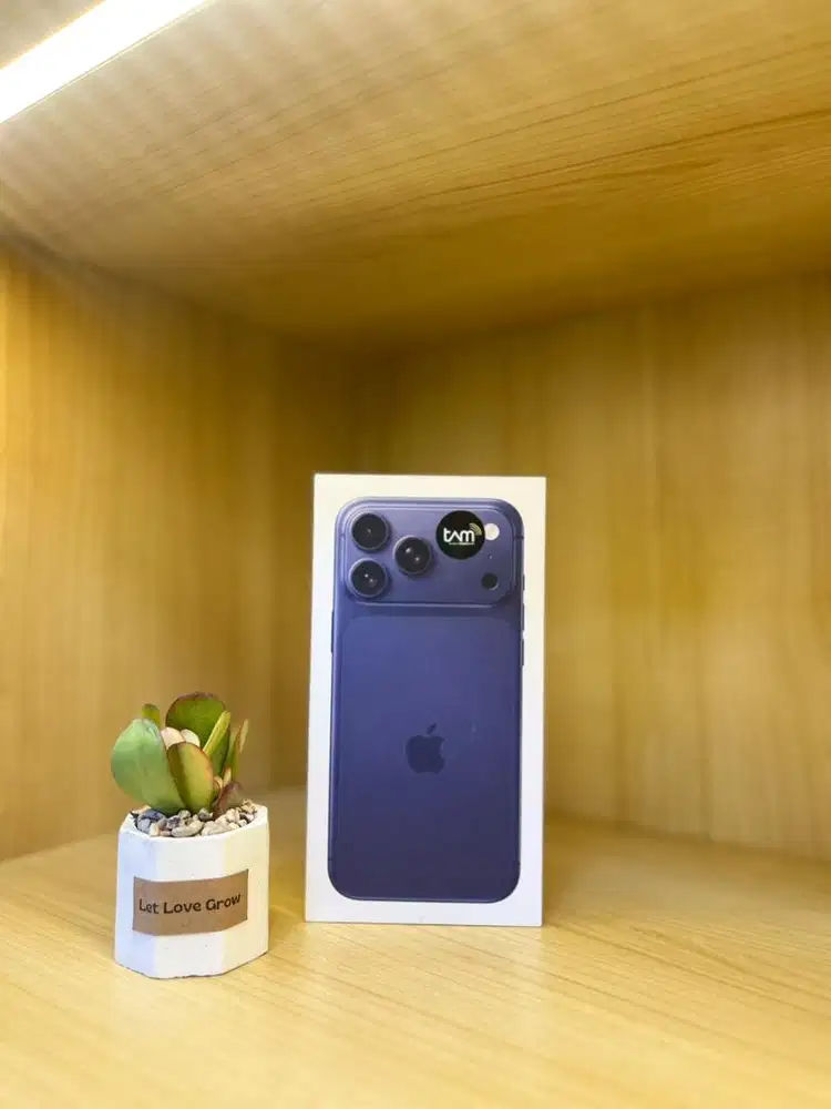 iphone 17 promax 256 deepblue