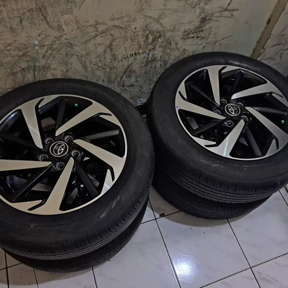 Rush velg mobil rush ring 17 original bisa buat terios