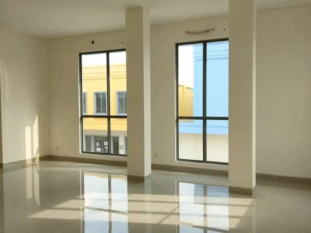 Ruko Bagus Tipe Hoek di Kawasan Kuliner Ramai Maggiore Grande Gading Serpong