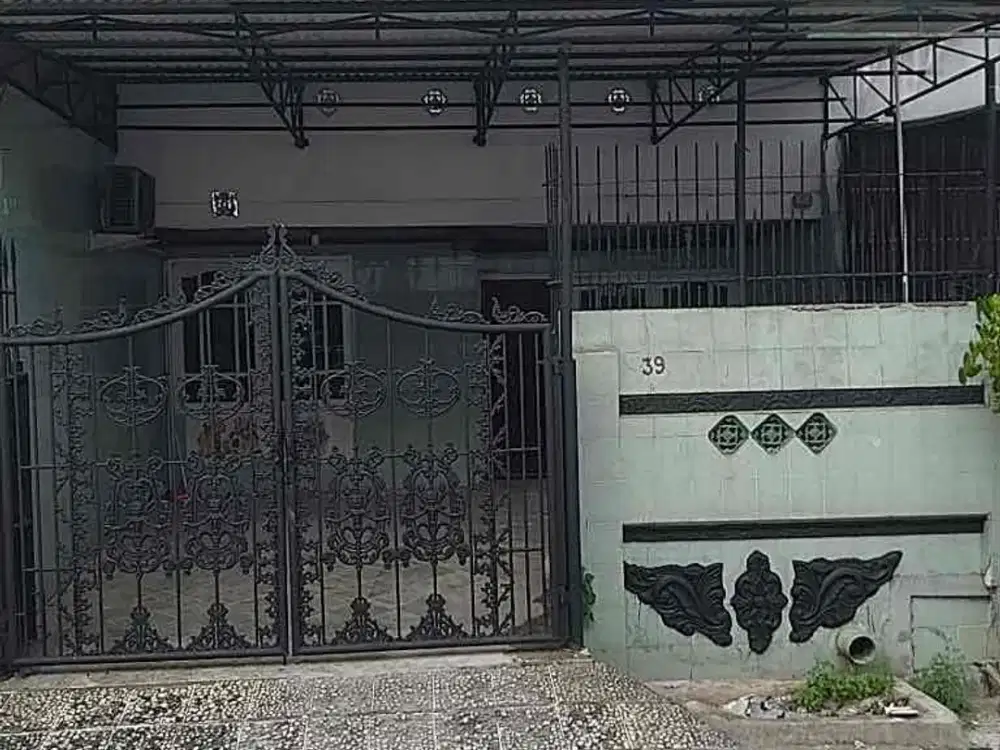 RUMAH 2 LANTAI SIAP HUNI  DI KELAPA PUAN KELAPA GADING JAKUT