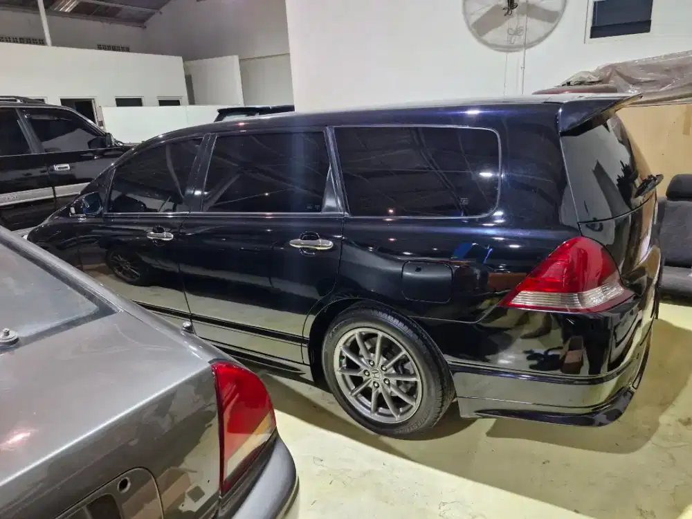 Honda Odyssey Absolute 2004