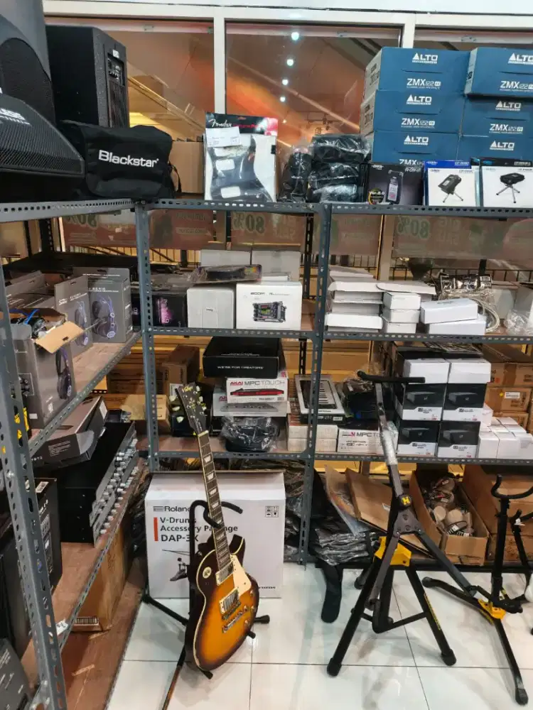 dijual semua alat alat perlengkapan musik