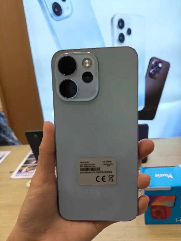 Oppo Reno 15 F (8+8) / 128 GB