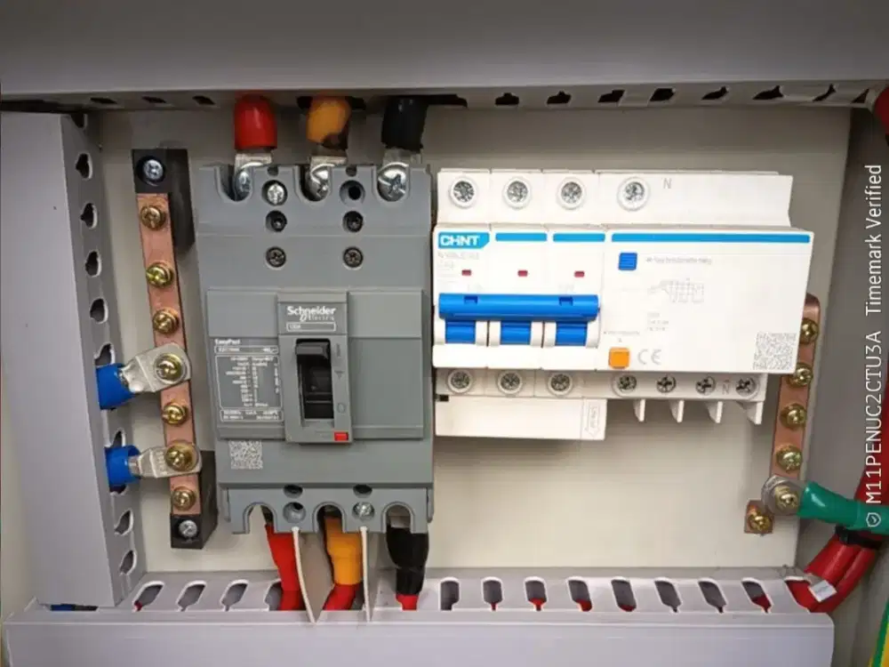 Bongkar pasang inatalasi liatrik dan inatalasi pipa air