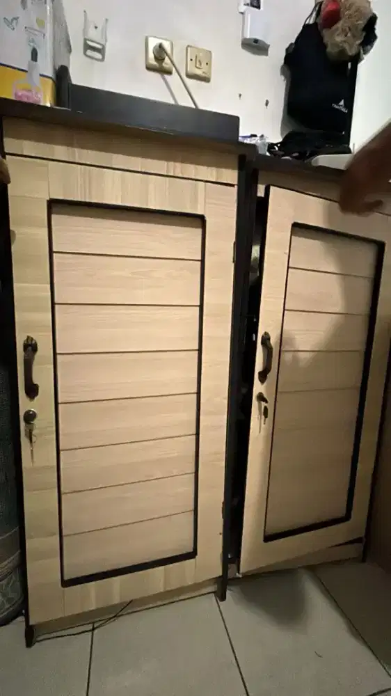 Lemari pakaian 2 pcs