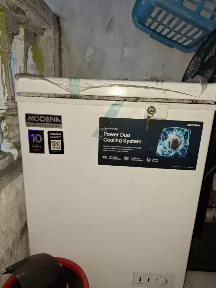 DIJUAL FREEZER MODENA 100L