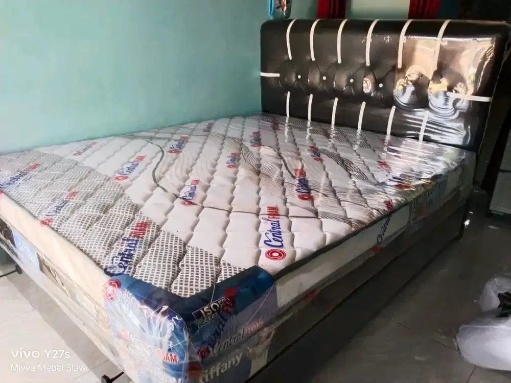 PAKET DIPAN + KASUR BUSA CENTRAL FOAM TEBEL 30 CM UK160 X 200 CM