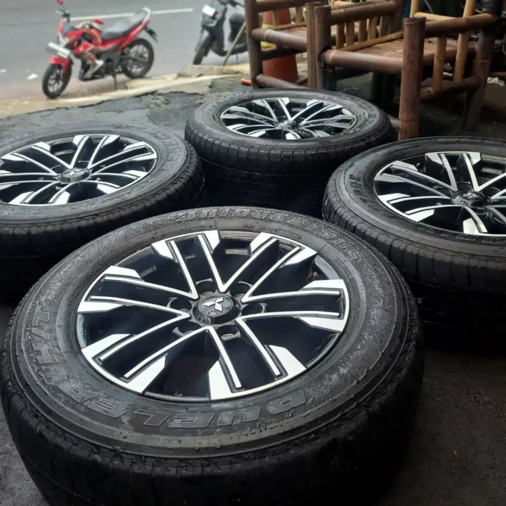 Velg pajero ring 18 original pajero