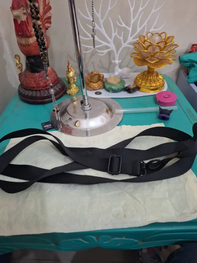 Tali tas untuk aksesoris 
Tas warna hitam 
Limited edition 
Barang te