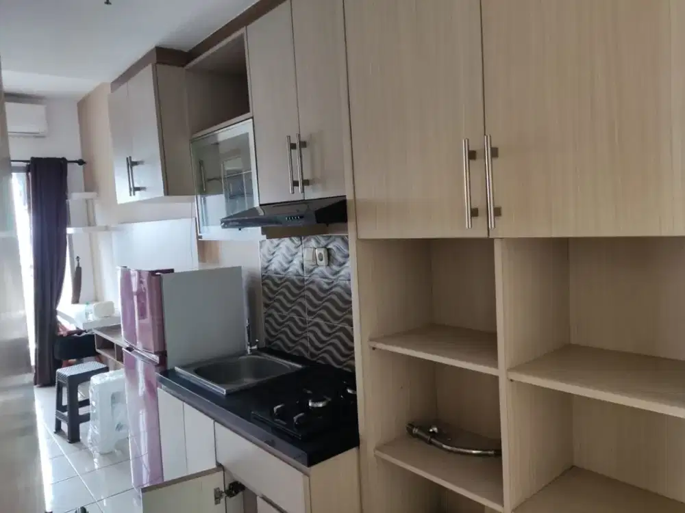 Disewakan murah apartemen full furnish Mtown. Gading Serpong. Tangerang