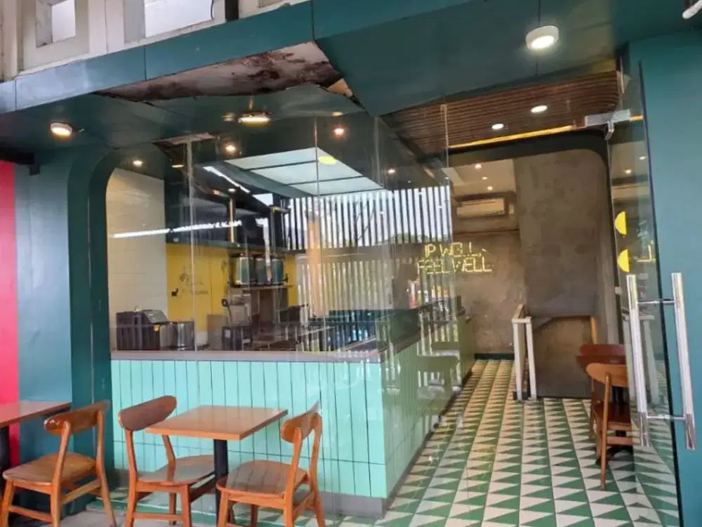 DISEWAKAN/DIJUAL RUKO CITRA GARDEN 6 DENGAN MEMILIKI 3 LANTAI DI JAKARTA BARAT DAN PINGGIR JALAN