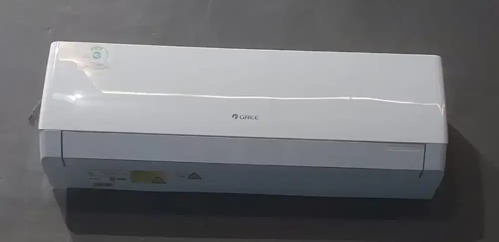 AC GREE 2 pk second like new