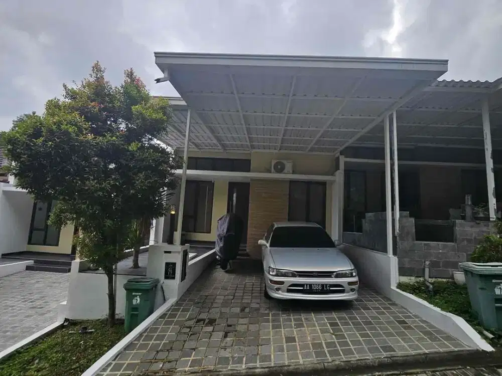 Dijual rumah full furnished di Pandanaran Hills Tembalang Semarang