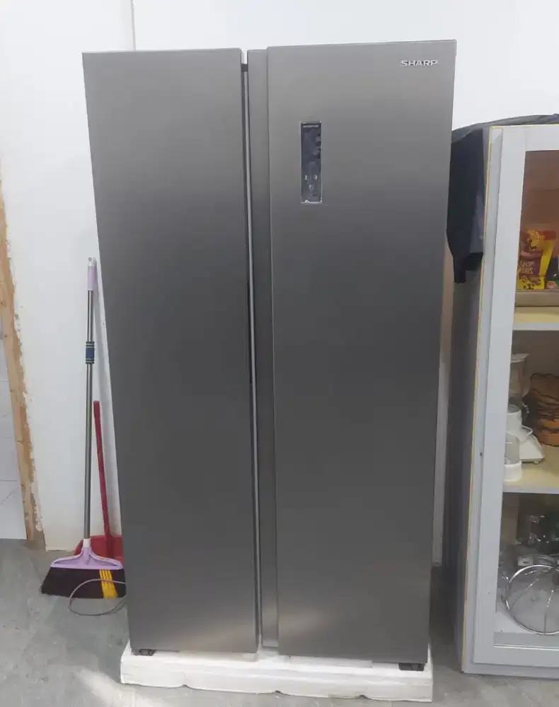 Kulkas merk Sharp