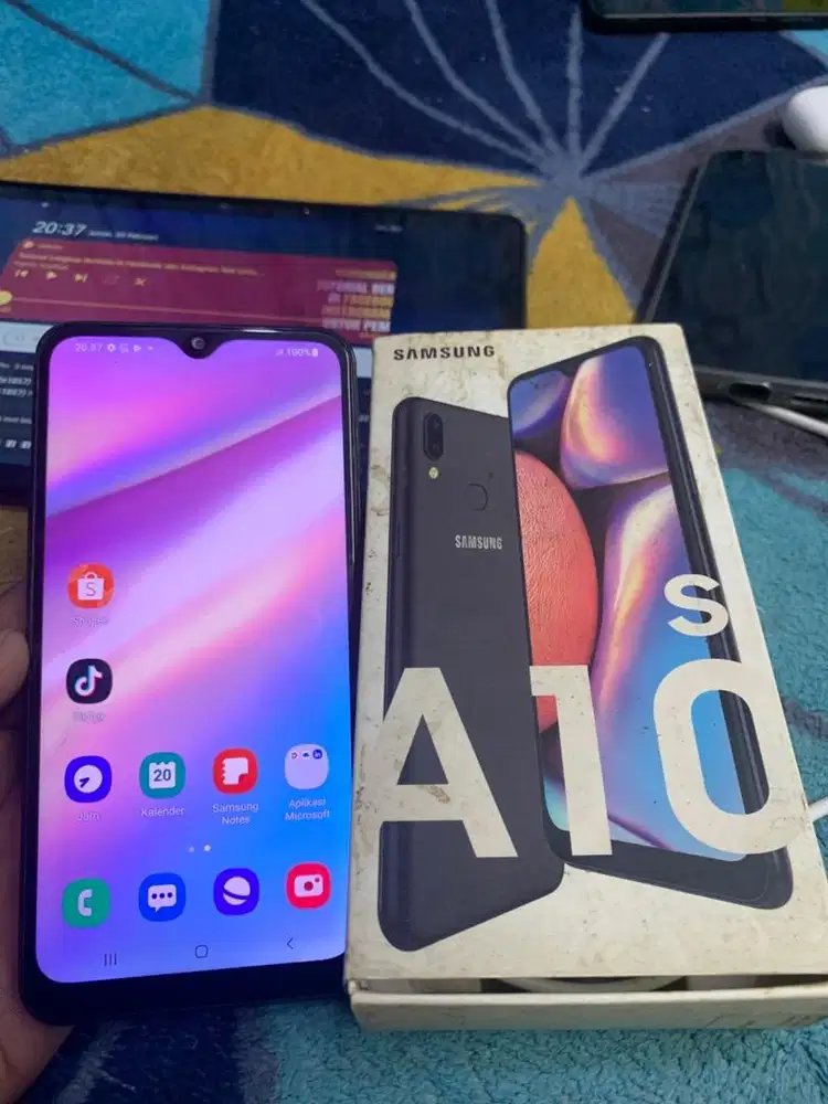 Samsung a10s ram 2/32