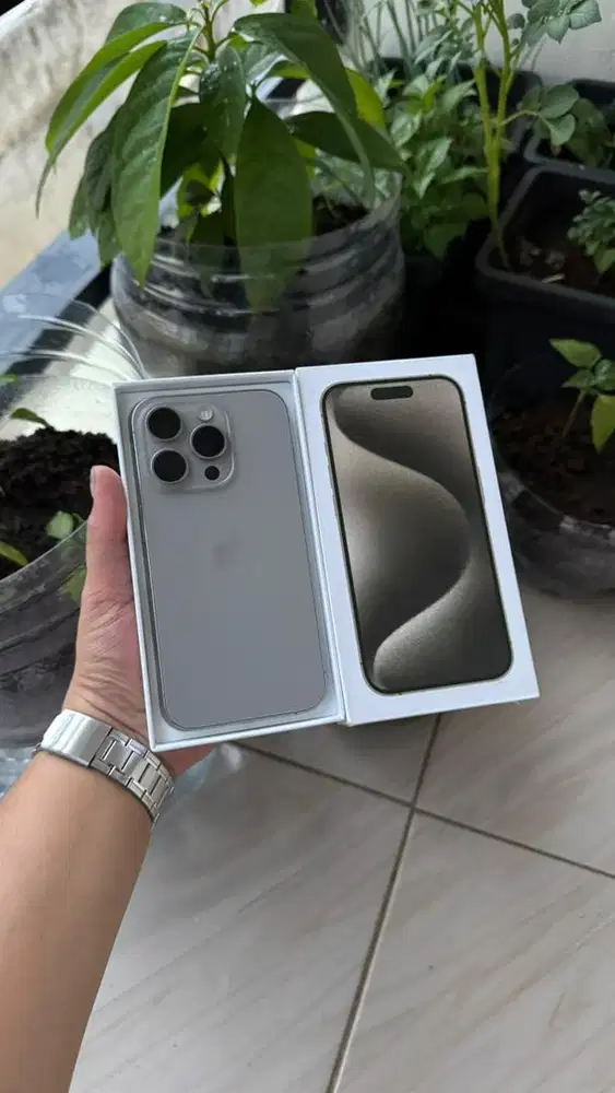 iPhone 15 Pro 128gb Natural Titanium inter