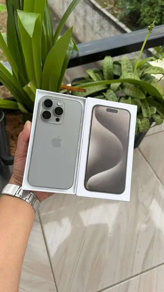 iPhone 15 Pro 128gb Natural Titanium inter