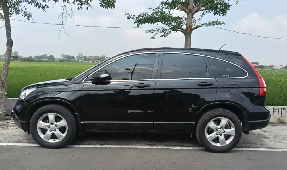 Honda CR-V hitam 2008