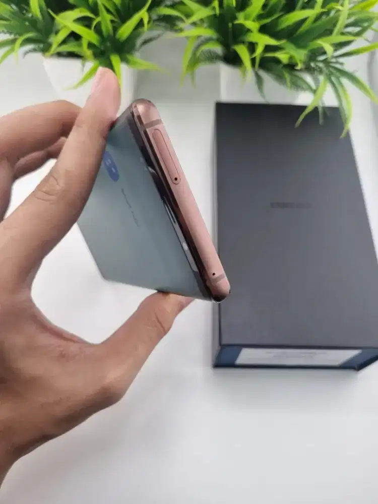 Samsung galaxy note 9 6/128 Resmi SEIN
Kelengkapan FULLSET