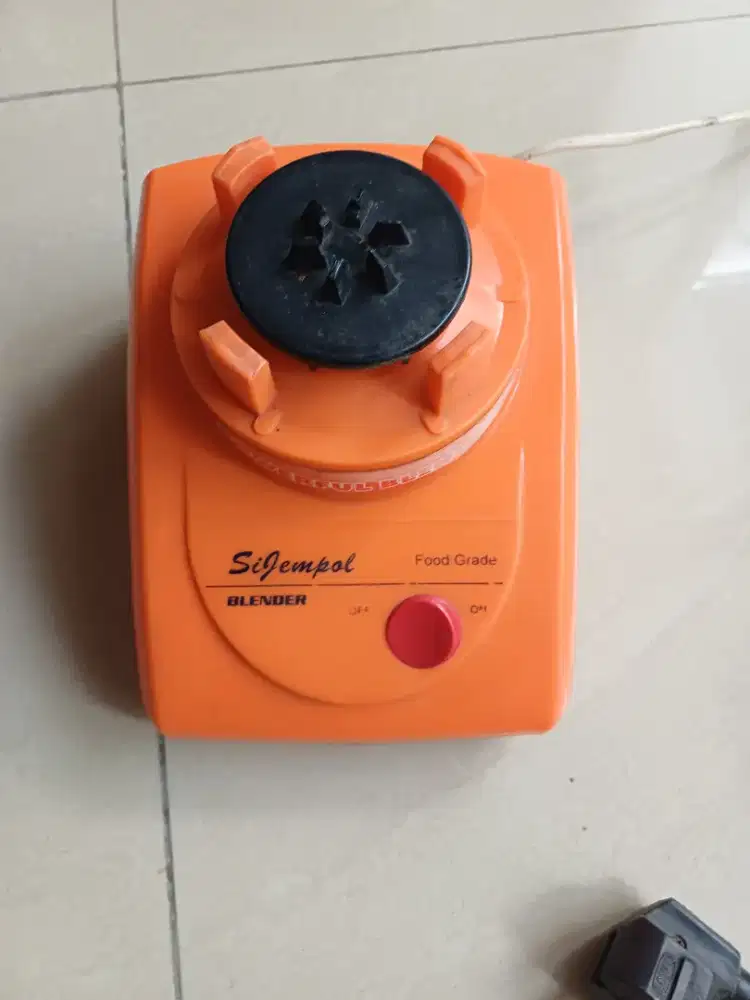 Mesin blender tanpa tabung