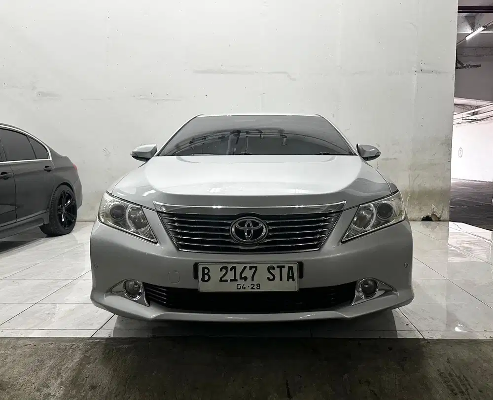 Camry V 2.5 2013 Satu Tangan dari baru Istimewa Terawat