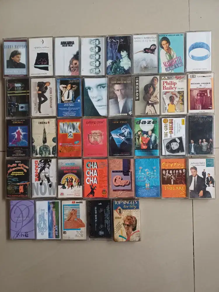 Kaset pita lagu luar ready sesuai foto