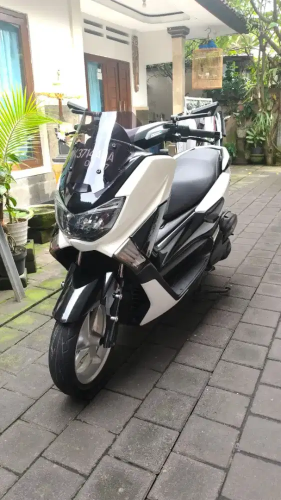 Nmax 2017 putih Deva motor