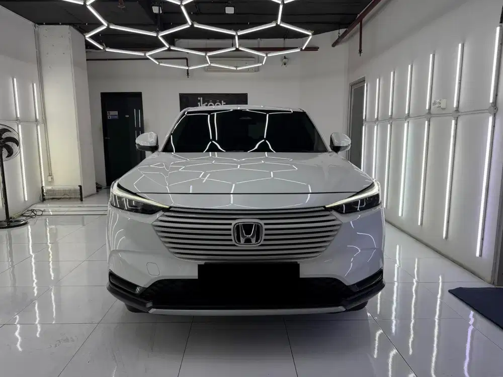 [ LOW KM ] Honda HR-V 1.5 E new 2022 akhir km 29 rb