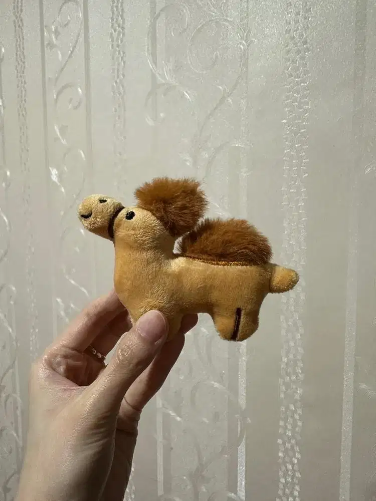 Gantungan Kunci Boneka Unta