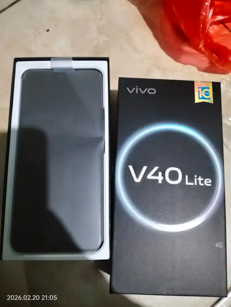Vivo V40 Lite Ram 8/256