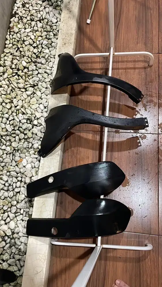 Over Fender Bemper Belakang Suzuki SX4 X Over