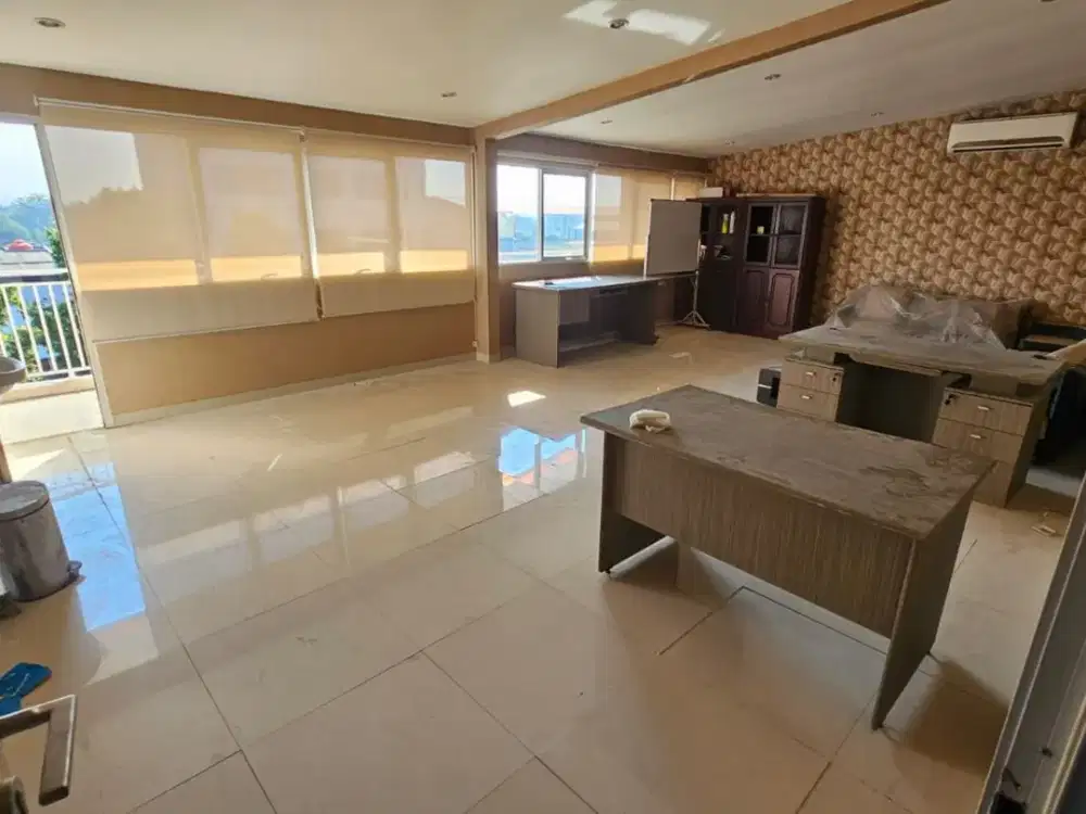 Disewakan Ruko Gandeng Siap Pakai Komplek Ruko Srengseng Mas, Kembangan - Jakarta Barat