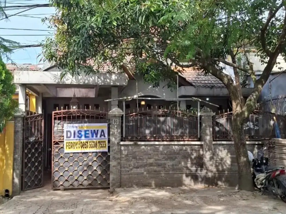 Sewa Rumah Luas di Antapani dekat Gasmin Sekitar Jalan Kuningan Raya | SW059