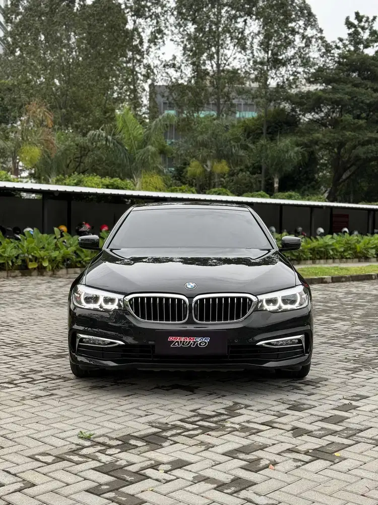 BMW 530i Luxury NIK 2018 Hitam Km 25.000 Mint Condition E300 AMG