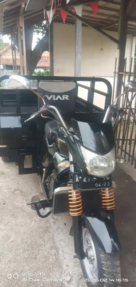 Motor roda 3 merk viar