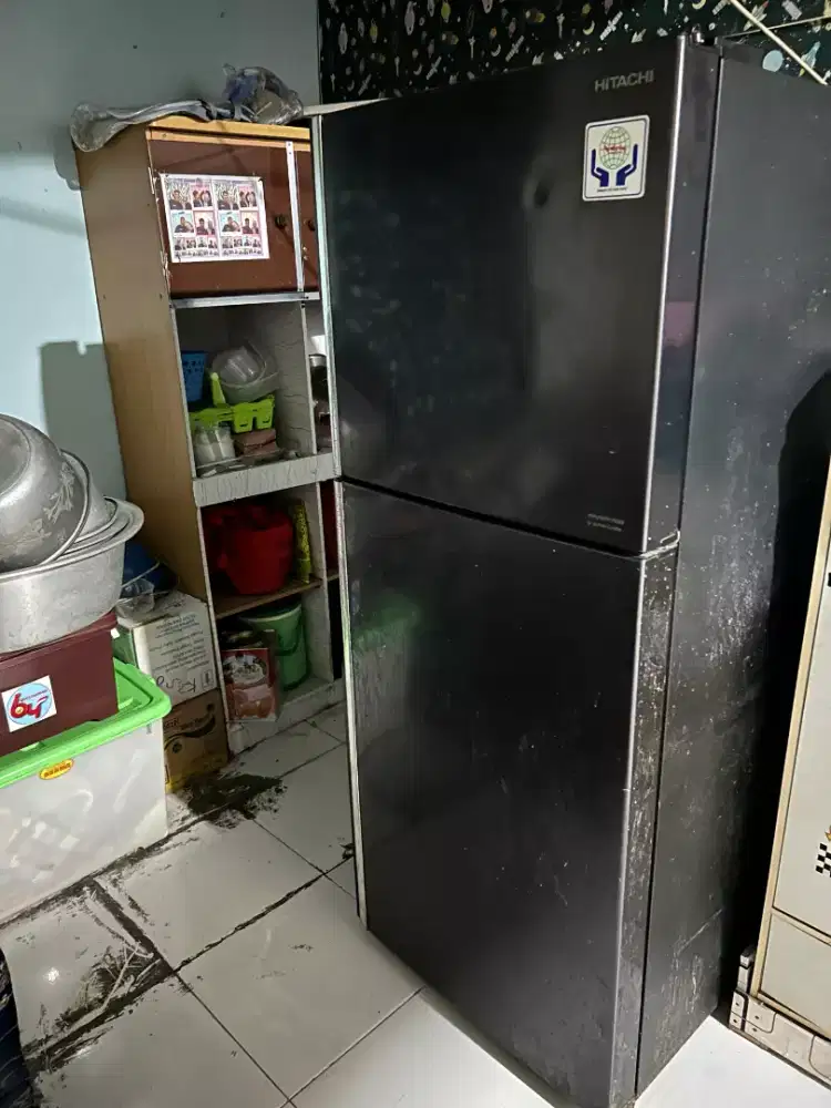 Kulkas Hitachi 2 Pintu Inverter