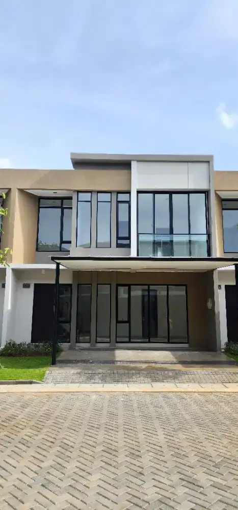 Disewakan Rumah Semi-Furnish PIK 2, Siap Huni